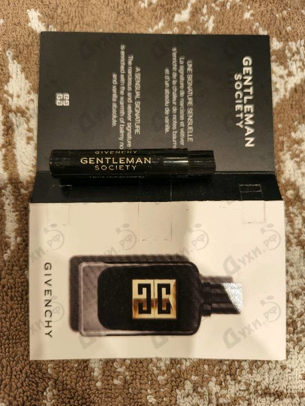 Духи Gentleman Society Eau De Parfum Ambree от Givenchy