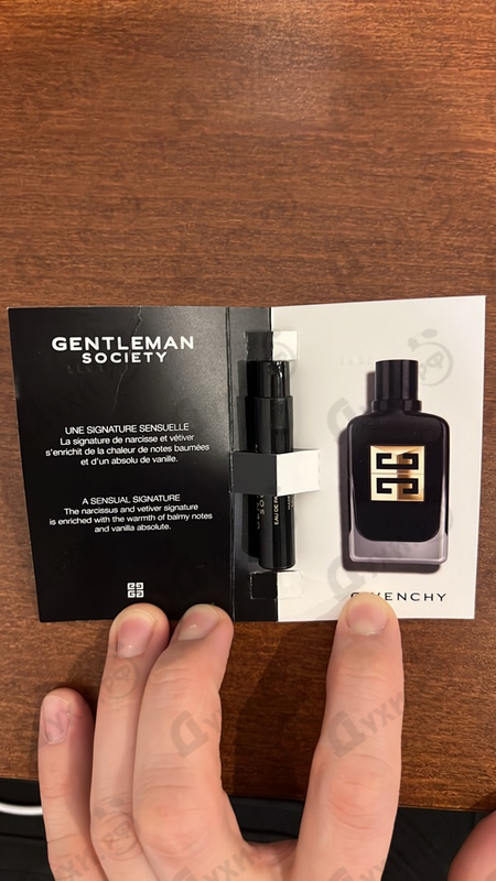 Духи Gentleman Society Eau De Parfum Ambree от Givenchy
