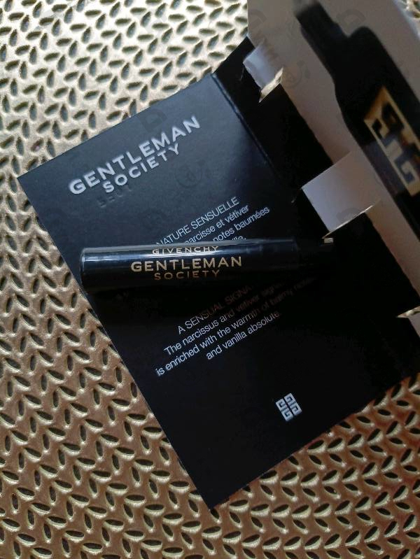 Купить Gentleman Society Eau De Parfum Ambree от Givenchy