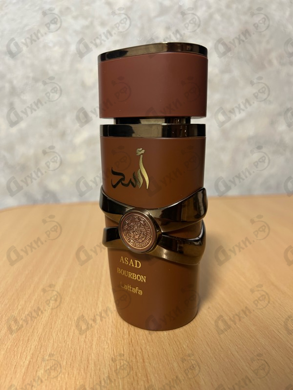 Парфюмерия Asad Bourbon от Lattafa Perfumes