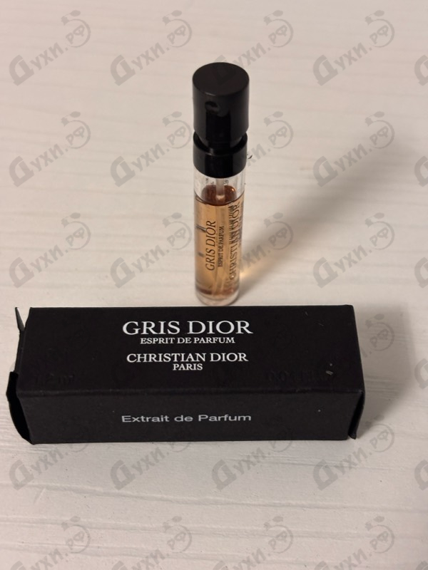 Купить Christian Dior Gris Dior Esprit De Parfum