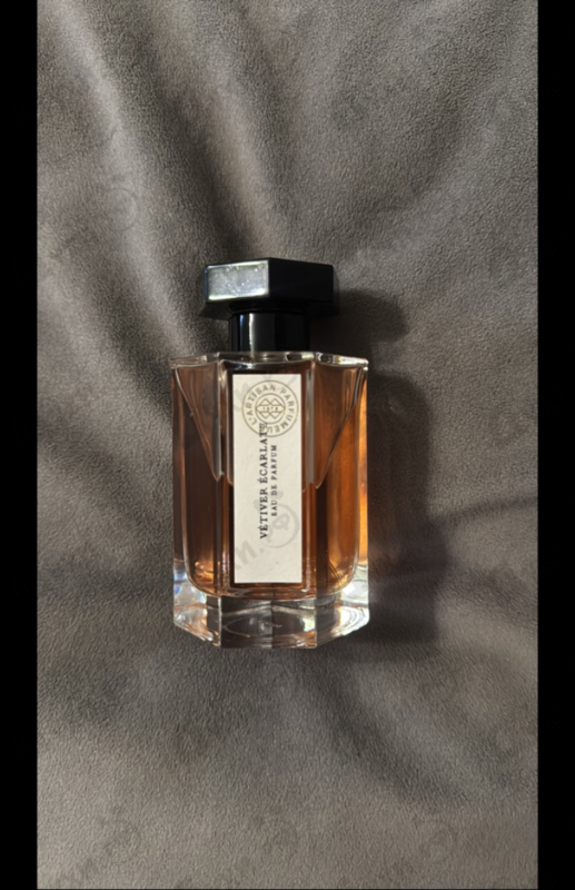 Парфюмерия Vetiver Ecarlate от L'Artisan Parfumeur