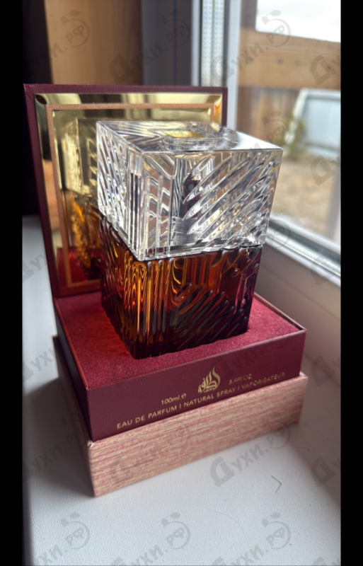 Духи Khamrah Dukhan от Lattafa Perfumes
