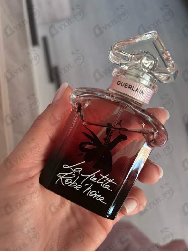 Парфюмерия Guerlain La Petite Robe Noire Honey Rose