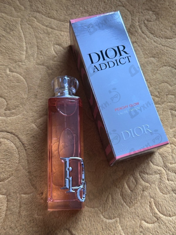 Парфюмерия Addict Peachy Glow от Christian Dior