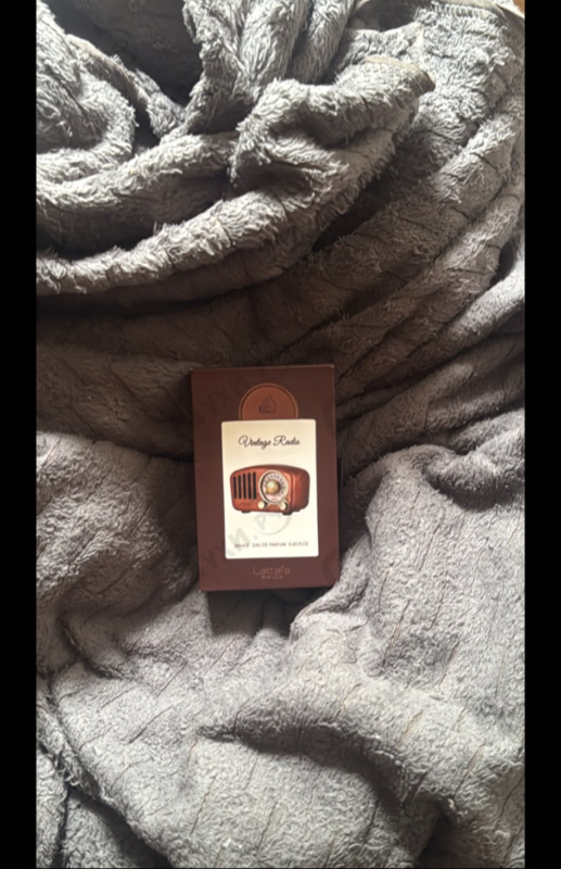Духи Vintage Radio от Lattafa Perfumes