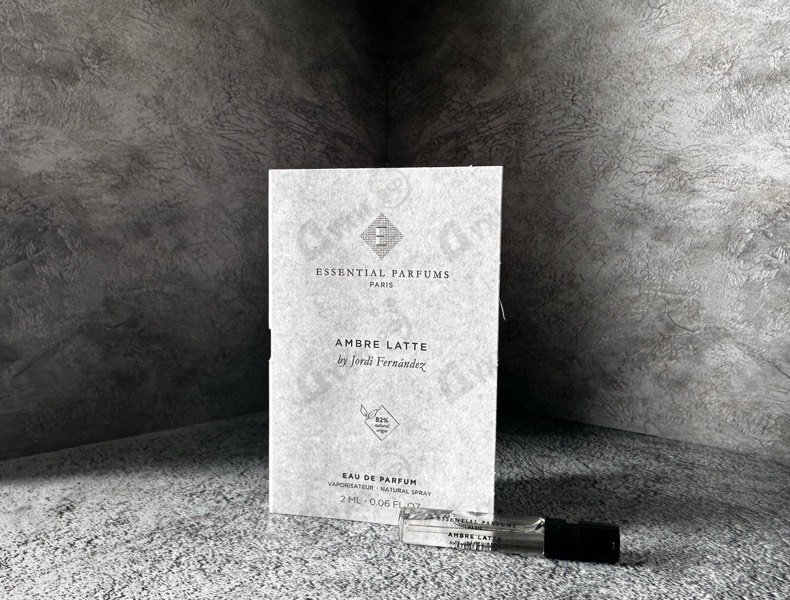Парфюмерия Ambre Latte от Essential Parfums