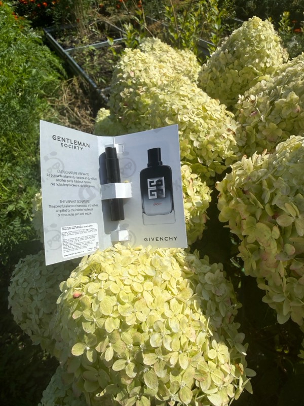 Парфюмерия Gentleman Society Sport от Givenchy