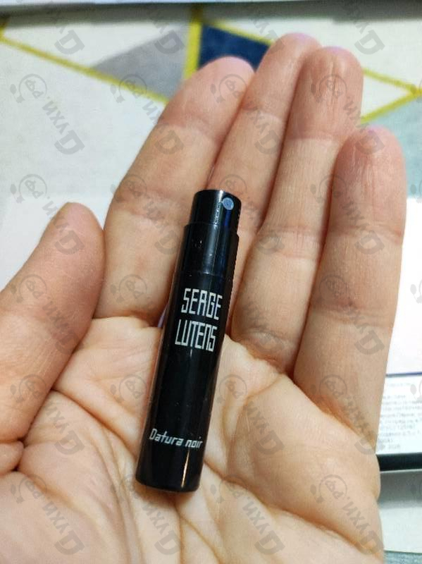Парфюмерия Datura Noir от Serge Lutens