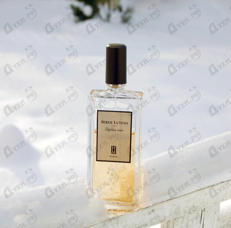 Парфюмерия Datura Noir от Serge Lutens