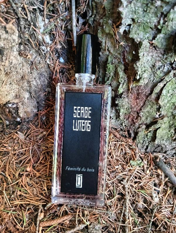 Парфюмерия Feminite Du Bois от Serge Lutens