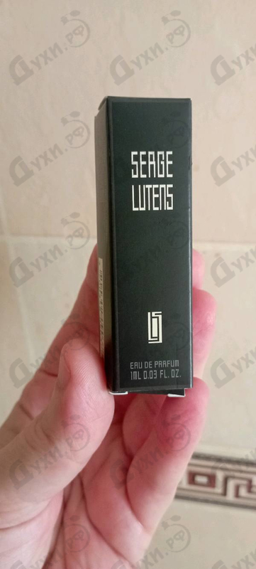 Парфюмерия Nuit De Cellophane от Serge Lutens