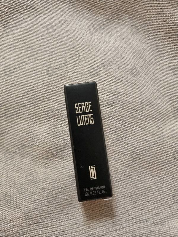 Парфюмерия Serge Lutens Nuit De Cellophane