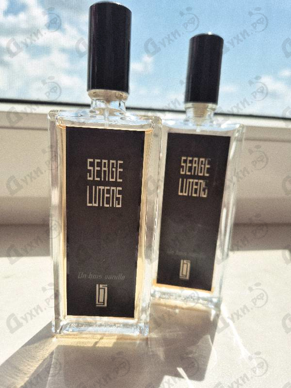 Парфюмерия Un Bois Vanille от Serge Lutens