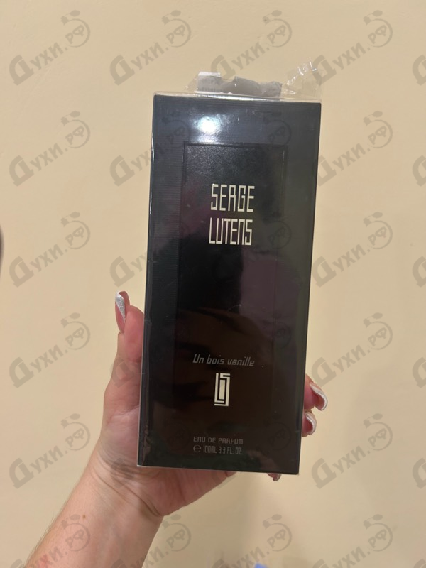 Парфюмерия Un Bois Vanille от Serge Lutens