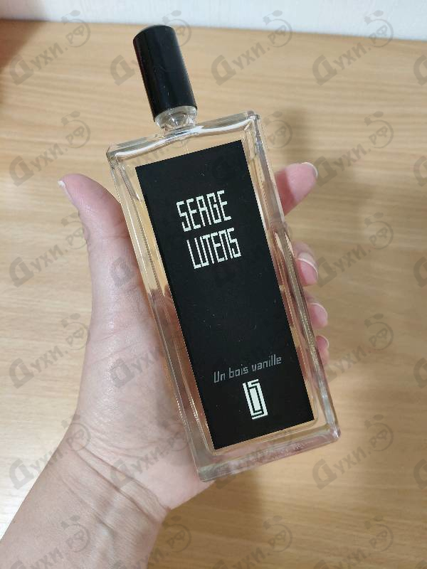 Духи Un Bois Vanille от Serge Lutens