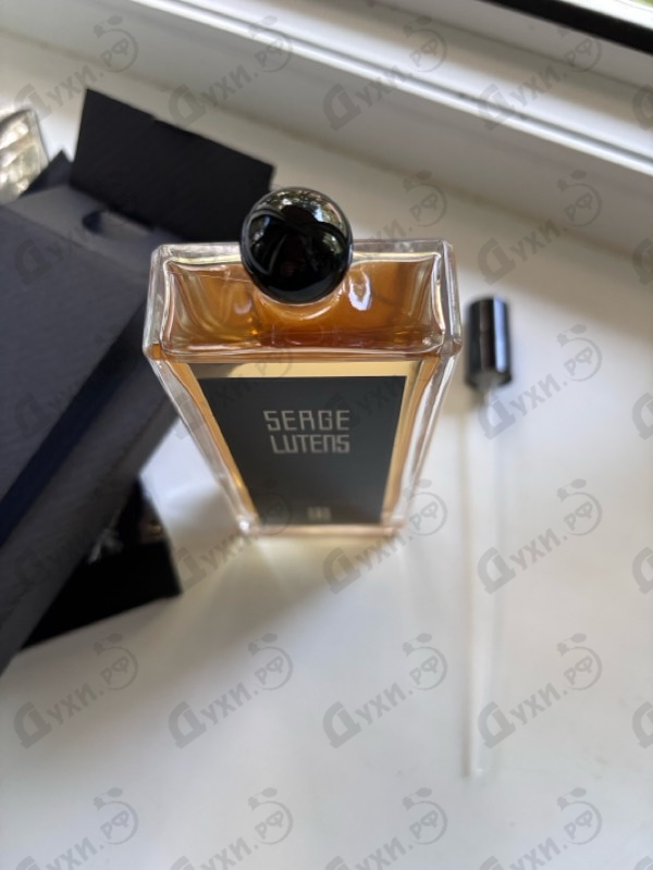 Парфюмерия Serge Lutens Un Bois Vanille
