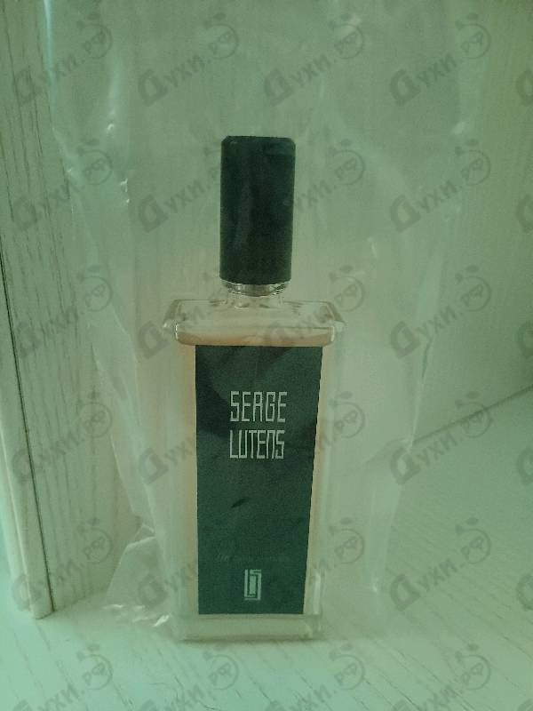Духи Un Bois Vanille от Serge Lutens