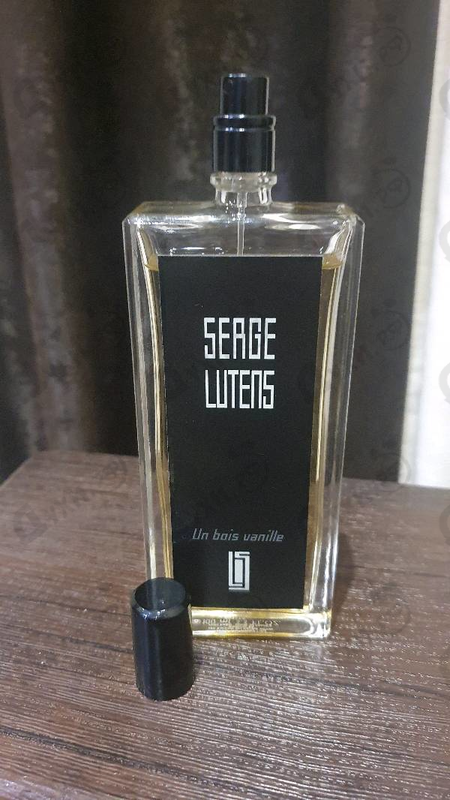 Парфюмерия Un Bois Vanille от Serge Lutens