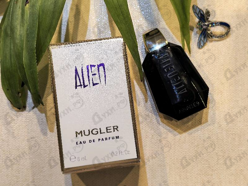 Парфюмерия Alien от Thierry Mugler