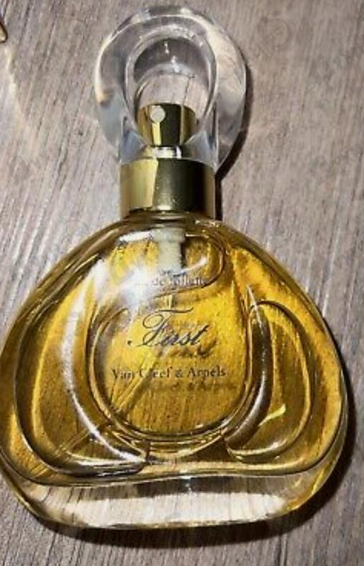 Парфюмерия Van Cleef & Arpels First Парфюмерия First от Van Cleef & Arpels