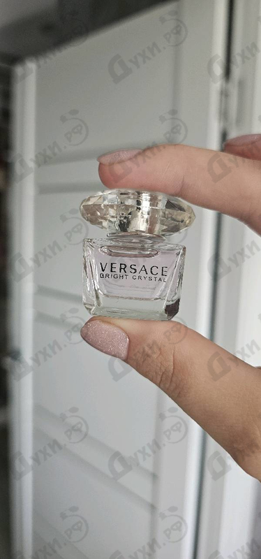 Парфюмерия Bright Crystal от Versace