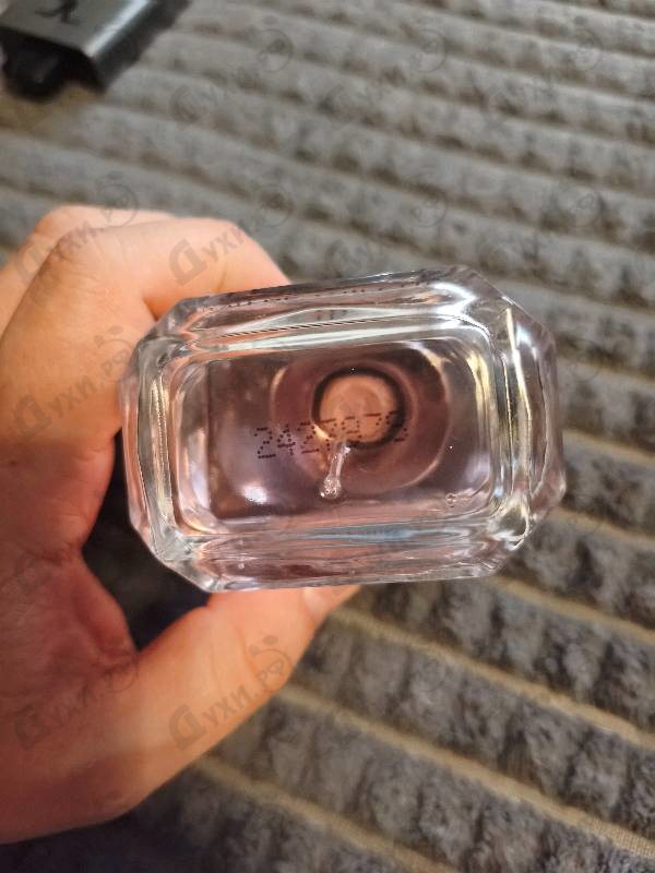 Парфюмерия Bright Crystal от Versace