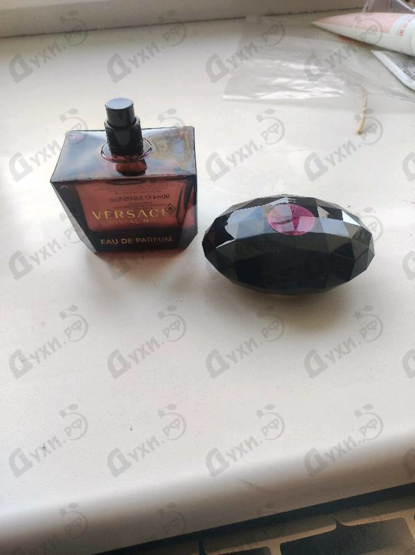 Парфюмерия Crystal Noir от Versace