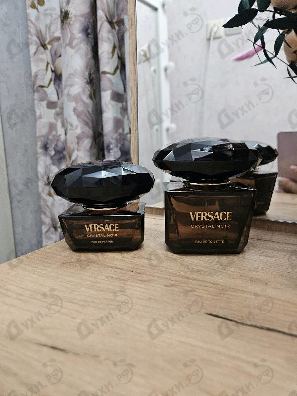 Парфюмерия Versace Crystal Noir