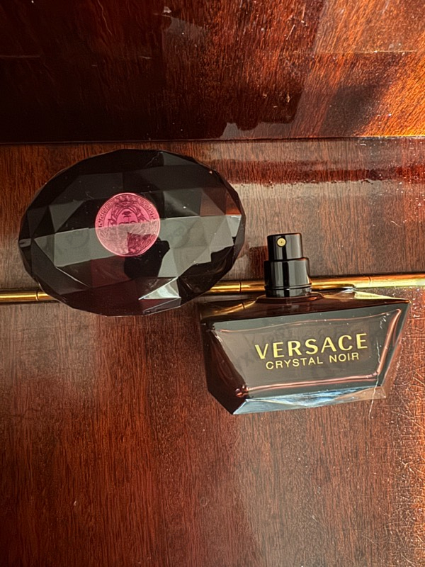 Отзывы Versace Crystal Noir