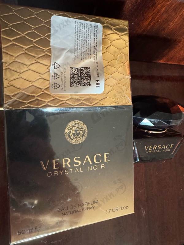 Купить Crystal Noir от Versace