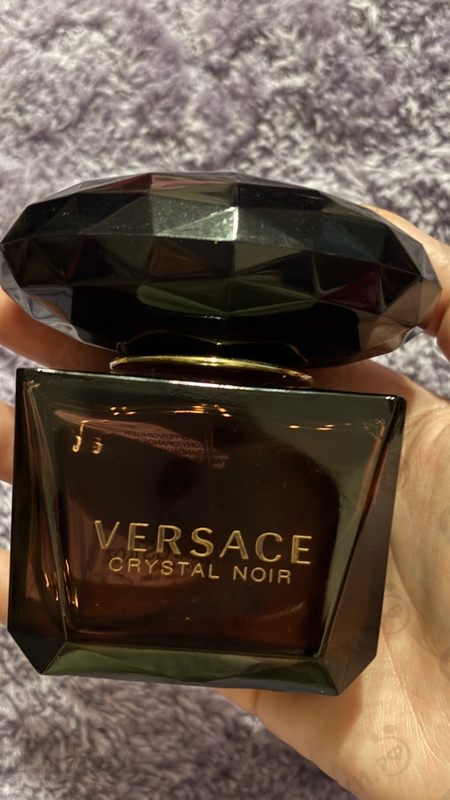 Парфюмерия Crystal Noir от Versace