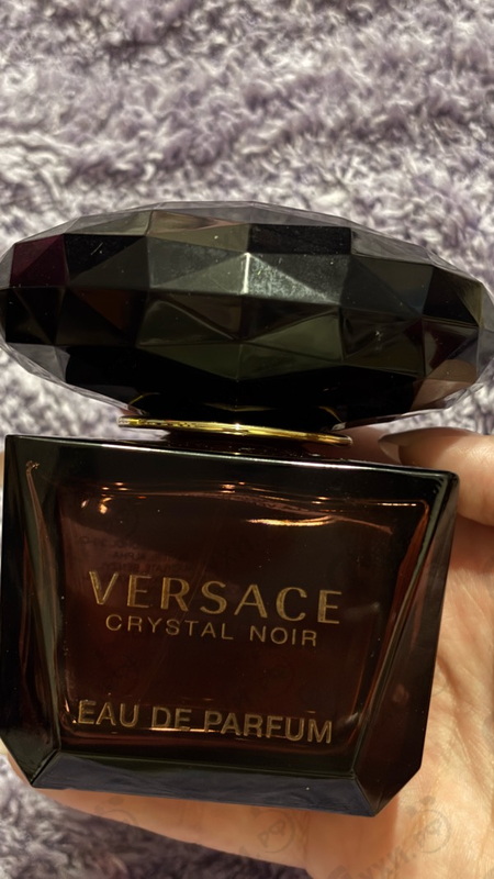 Парфюмерия Crystal Noir от Versace