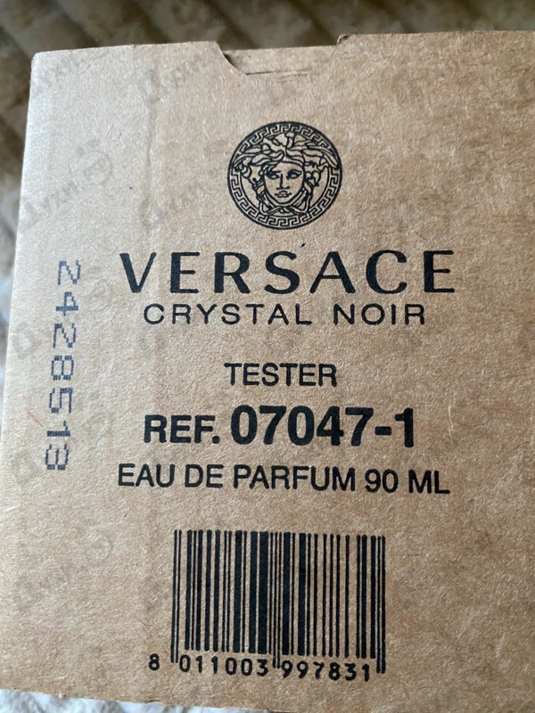 Парфюмерия Crystal Noir от Versace