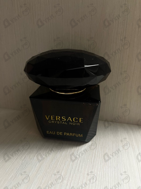 Парфюмерия Crystal Noir от Versace