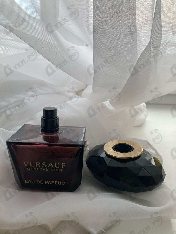 Парфюмерия Crystal Noir от Versace