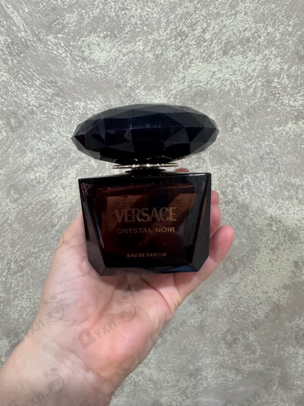 Парфюмерия Crystal Noir от Versace