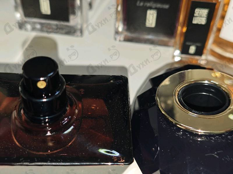 Духи Crystal Noir от Versace