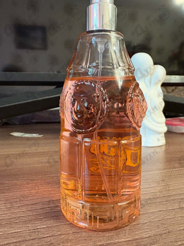 Духи Red Jeans от Versace