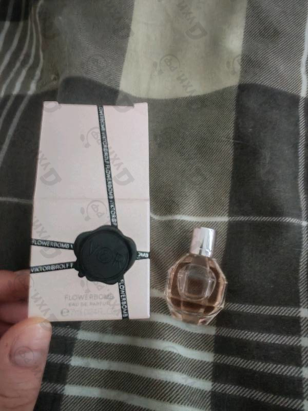 Парфюмерия Viktor & Rolf Flowerbomb