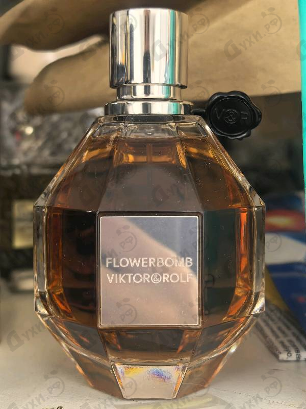 Купить Flowerbomb от Viktor & Rolf