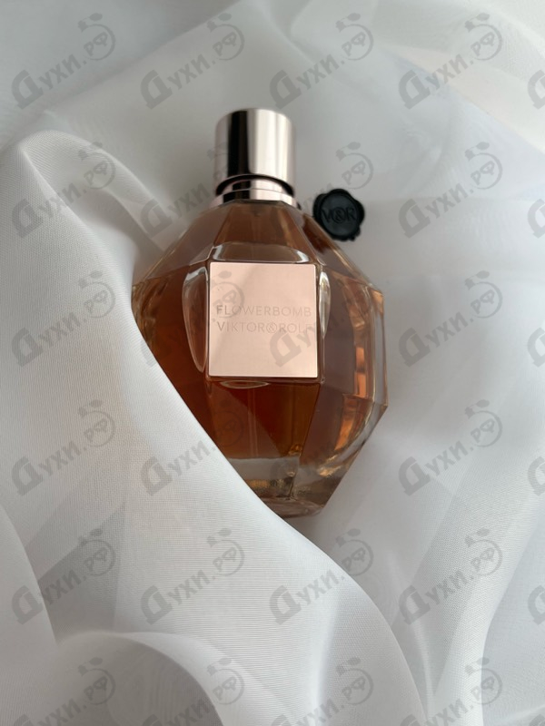 Купить Flowerbomb от Viktor & Rolf