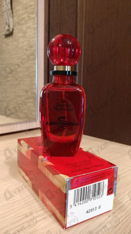 Парфюмерия Anglomania от Vivienne Westwood