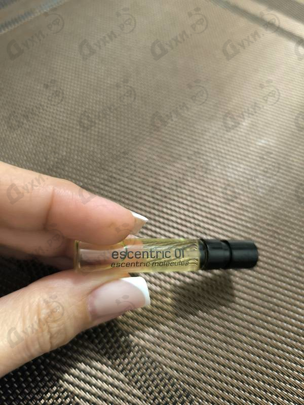 Парфюмерия Escentric 01 от Escentric Molecules