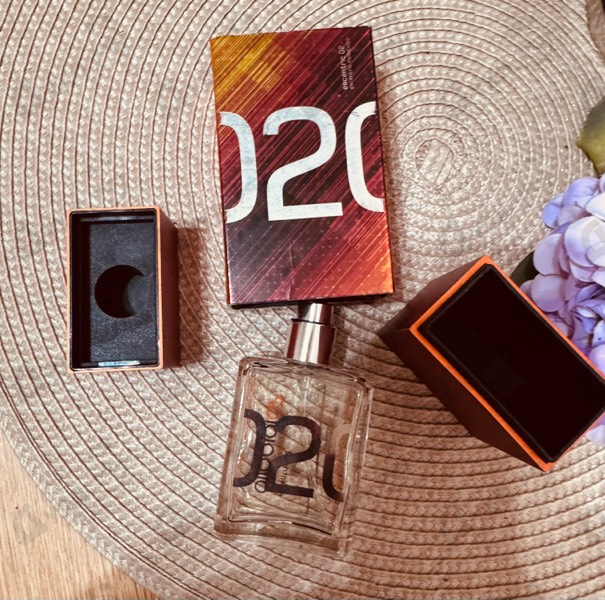 Купить Escentric 02 от Escentric Molecules