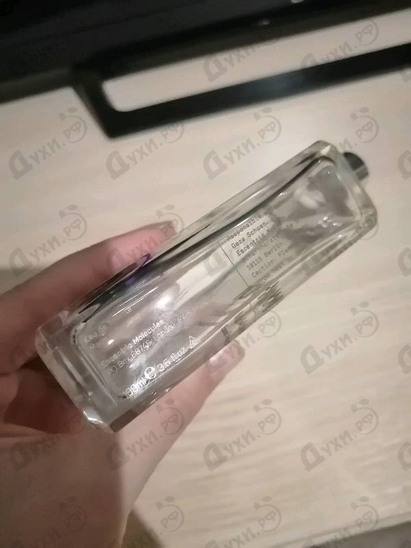 Парфюмерия Escentric Molecules Molecule 01