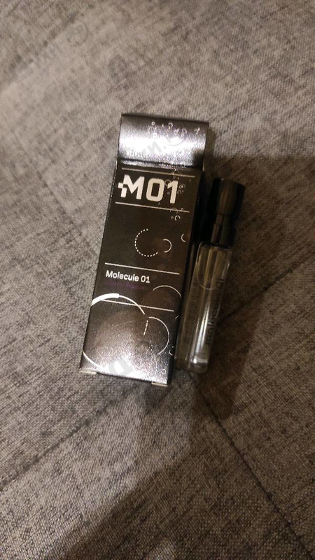 Парфюмерия Escentric Molecules Molecule 01