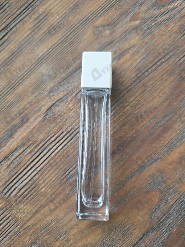 Парфюмерия L'eau от Serge Lutens